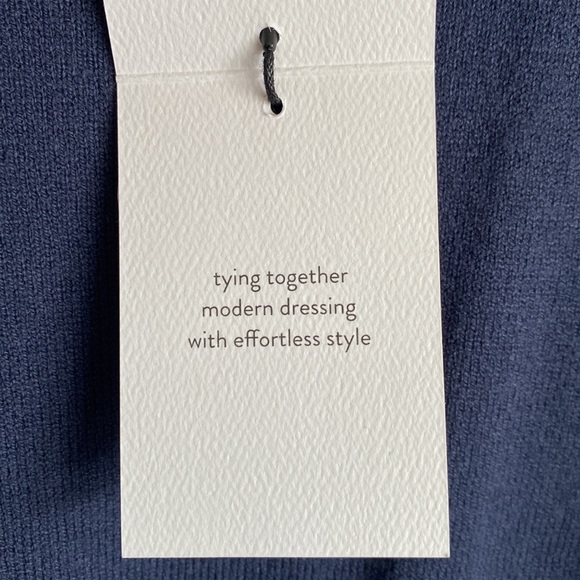 en Thread - Indigo / Navy Wool-Blend Knit Sweater with Recycled Cotton - Picture 6 of 9